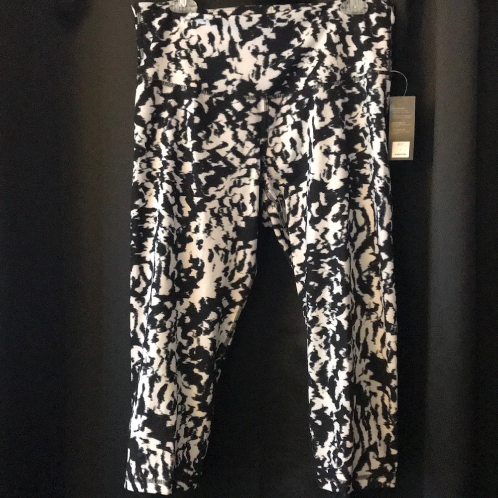 Old Navy compression leggings